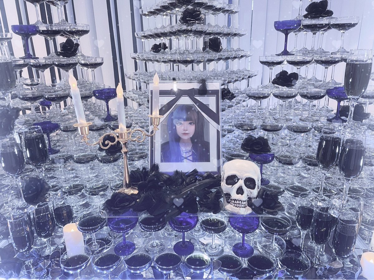 sm6604788's tweet photo. 9月6日Memento mori. #逝かないで極力 にてシャンパンタワーとケーキ出させて頂きました
お誕生日おめでとうございます㊗️ https://t.co/wIij2Mcm2a