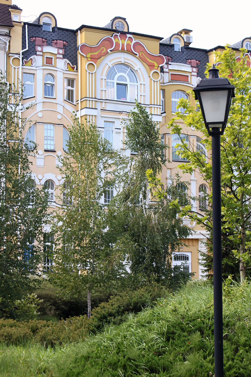 ludmi0701's tweet photo. 📍Київ,Поділ
2025 рік
#київ_фото_ludmila #life #життя #київ2025 #kyiv #Київ #Україна #Ukraine #citylife #travelphotography #thevillageua #insideua #beautiful_ua #kyiv_likes #сфоткайкиїв #thevillageuacity #фото_києва #поділ #контрактоваплоща #воздвиженка #поштоваплоща https://t.co/lT9gRHu0du