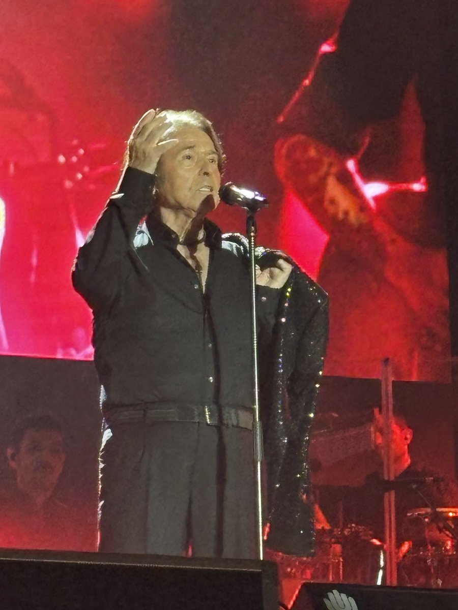 ⁦<a href="/RAPHAELartista/">𝗥𝗔𝗣𝗛𝗔𝗘𝗟</a>⁩ . LLEGO Y TRIUNFOOOO 👏🏻👏🏻👏🏻👏🏻👏🏻!!!