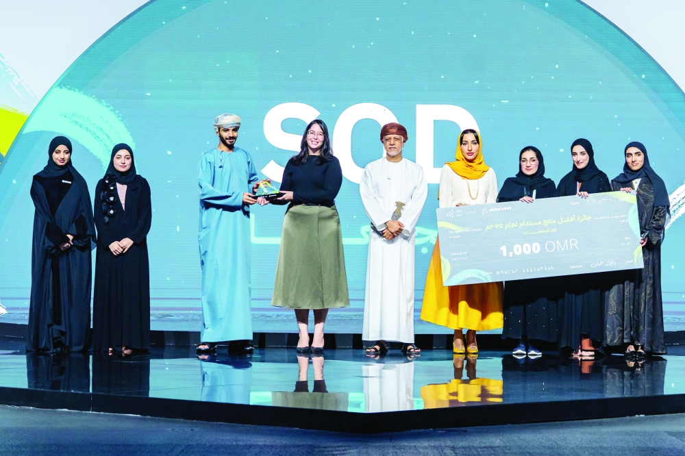 جوائز ريادية تحصدها شركتان طلابيتان من جامعة التقنية والعلوم التطبيقية بصلالة 
#جريدة_عُمان

omandaily.om/article/1185822