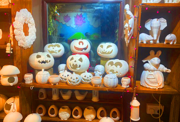 PiggeryPottery tweet media