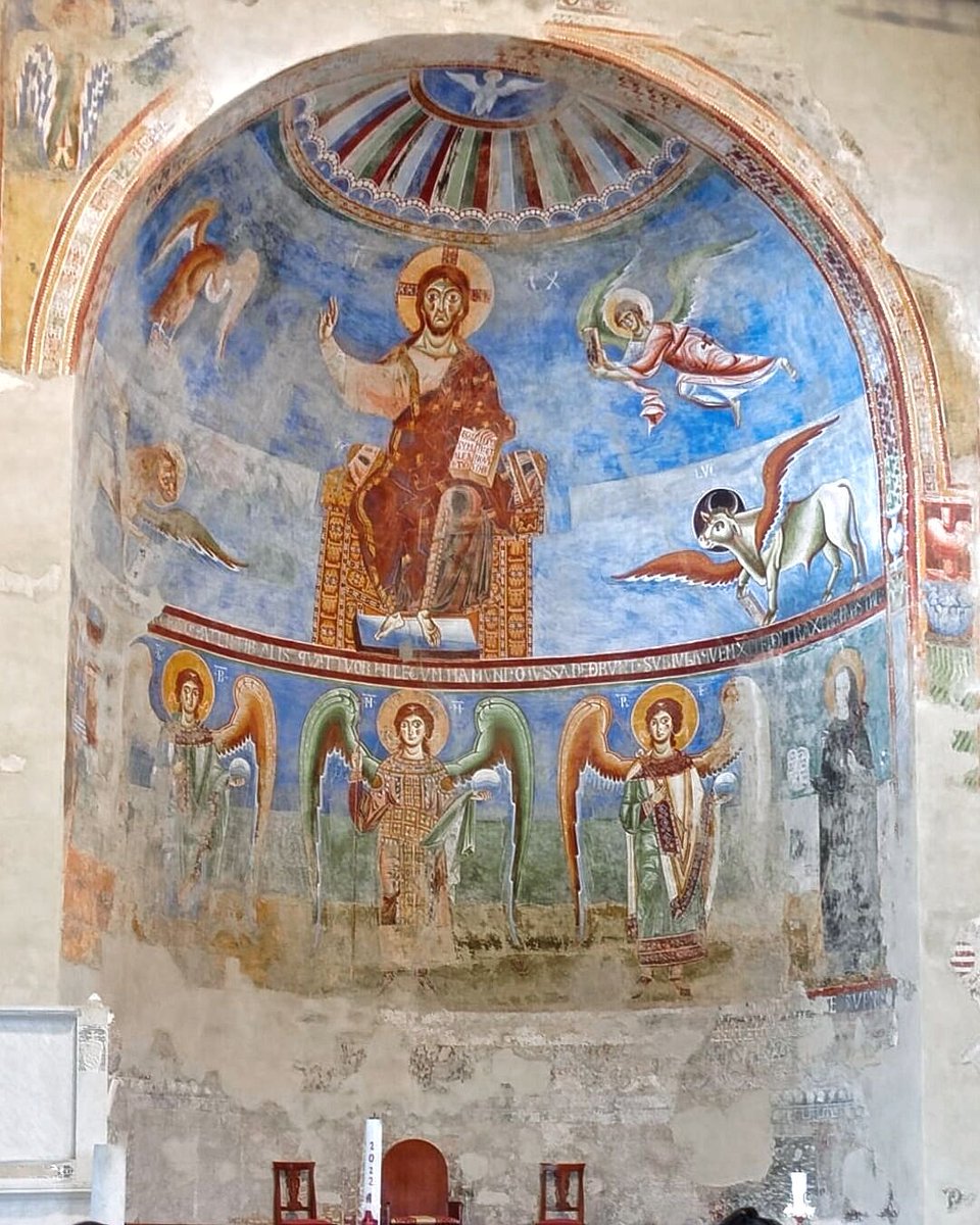 Románico en España tweet media