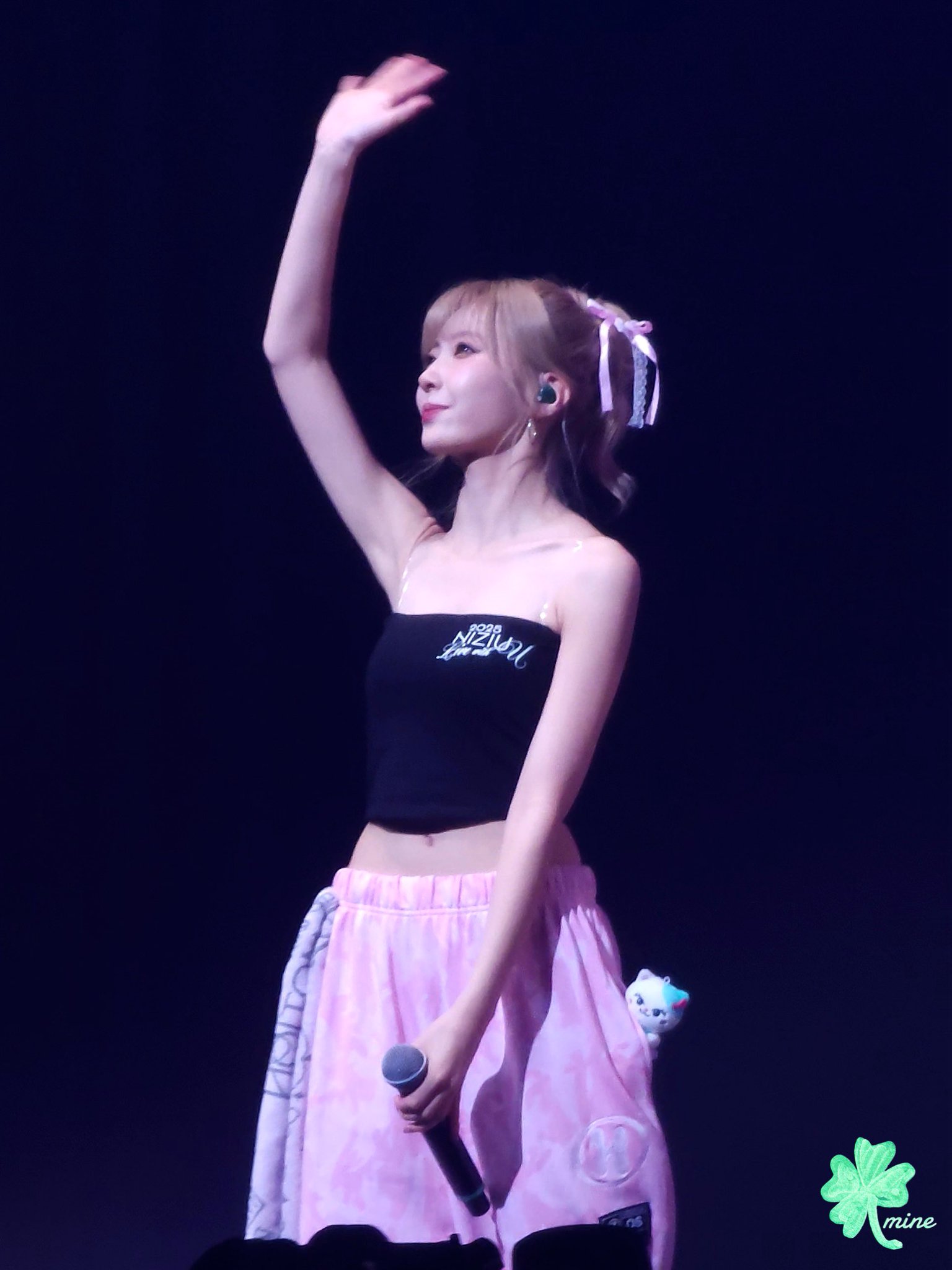 あーや⭐︎ NiziU マユカ サイン入りトレカ 香港fancon NiziU マユカ