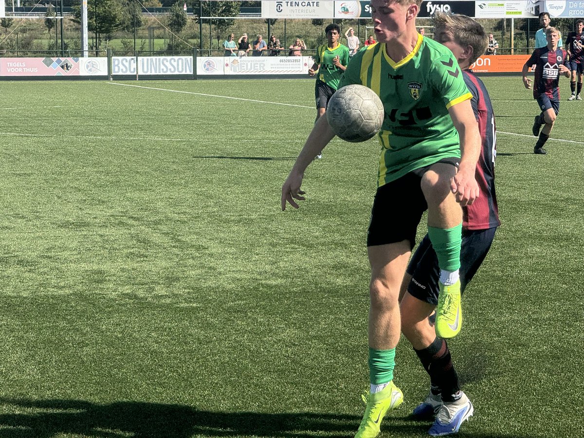 wegdamnieuws's tweet image. #BSC #Unisson - #WVV34 #Hengevelde Na 35 minuten nog 0-0, WVV aan de bal iets beter