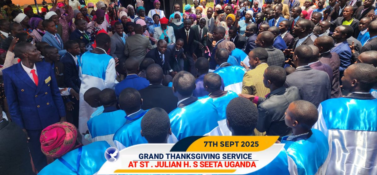 As we are still celebrating the blind eyes that the LORD has opened here at St Julian High school Seeta, Again the LORD has raised a total lame Man by the power of the blessings  Prophet Dr Owuor released to the church here in Uganda 

It's Holy chaos here 
#GrandCelebration