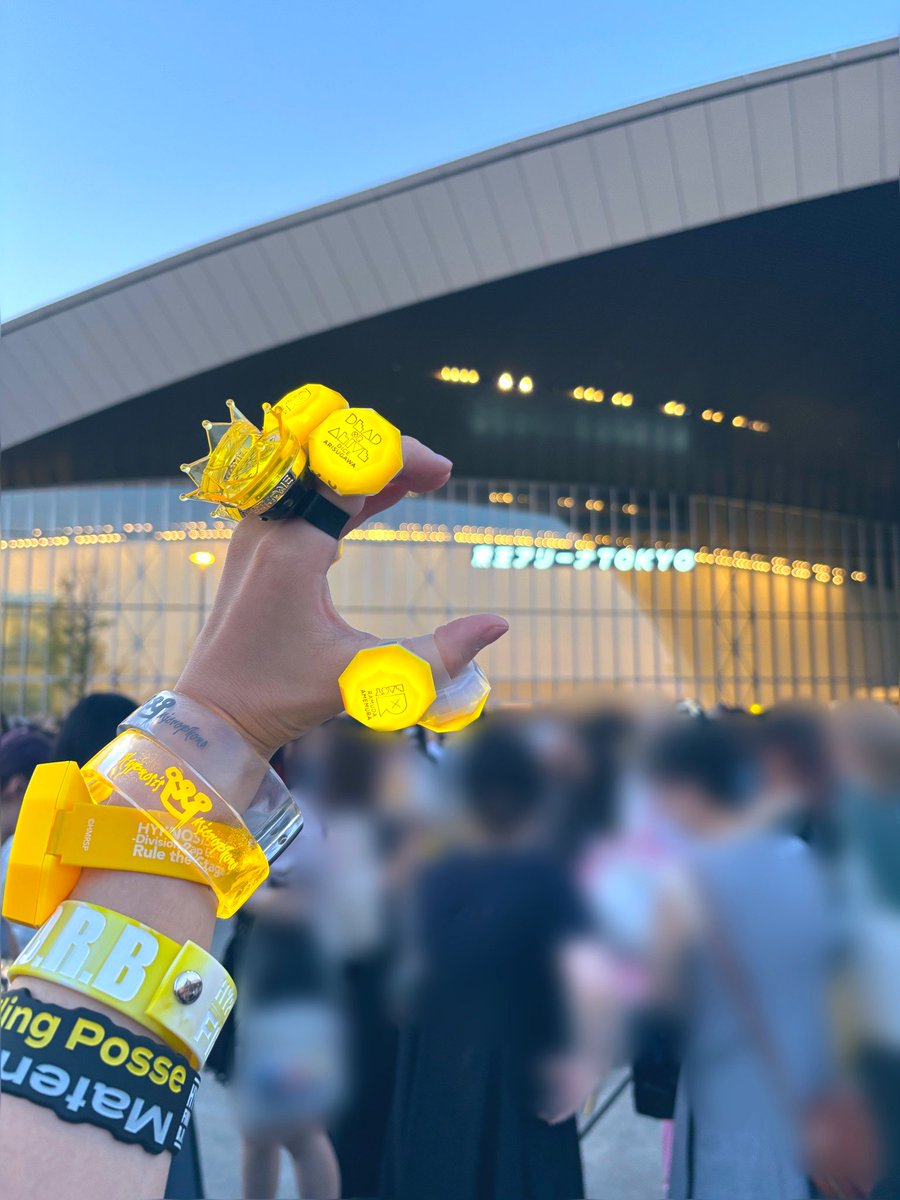 kikuT19's tweet photo. DAY2もありがとう！！💛🩶
今なんらかのセラピーでも受けたんかってぐらい多幸感がすごくて本当に色々な悪いものが消滅！して浄化された気がする✨✨
今日はパステルカラーワンピースで👗
ラップってたのC〜〜〜〜！！！！🙌
これからも末永く世話になるぜヒプノシスマイク👊🎤
#ヒプマイ11thライブ https://t.co/w3zyAwkJO3