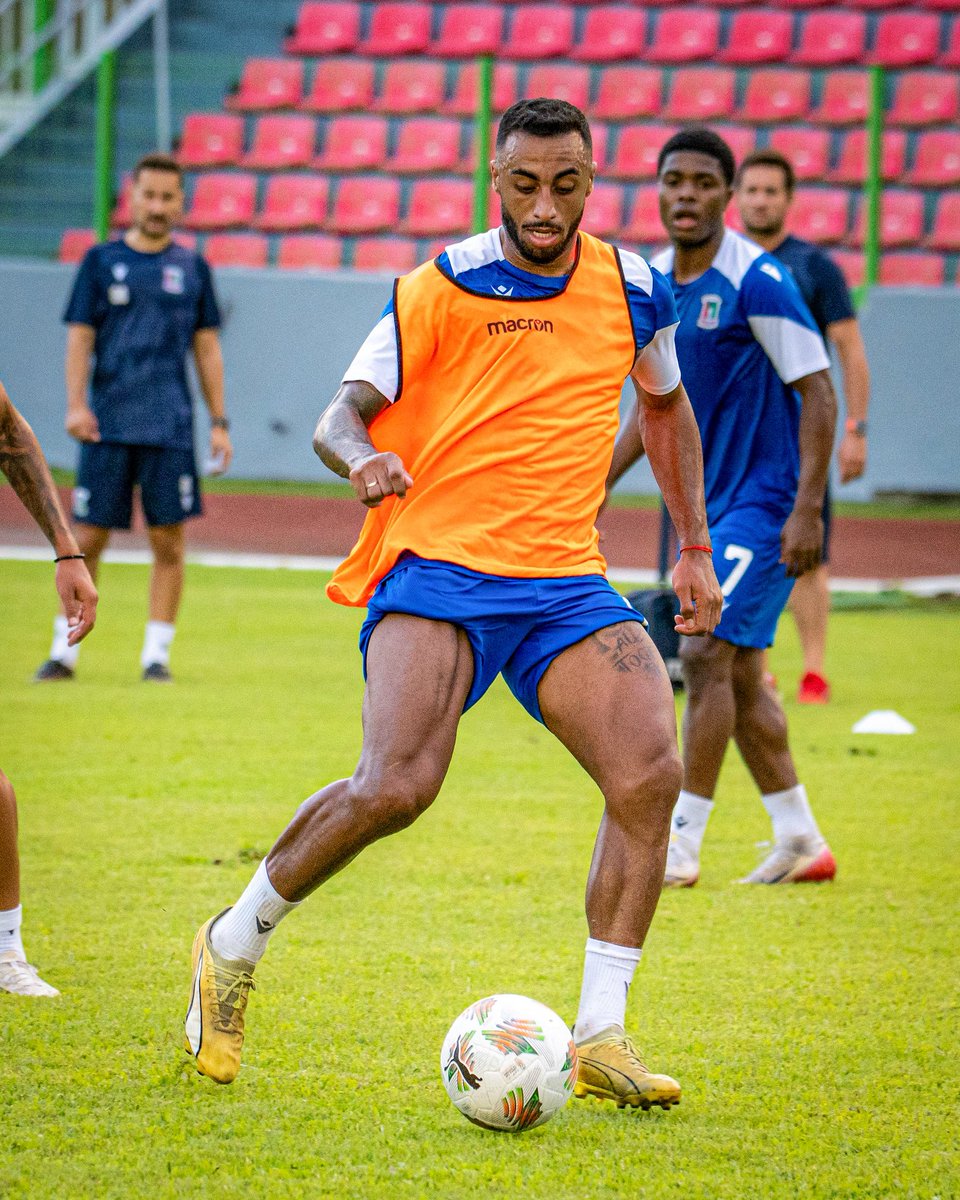 Carlos Akapo tweet media