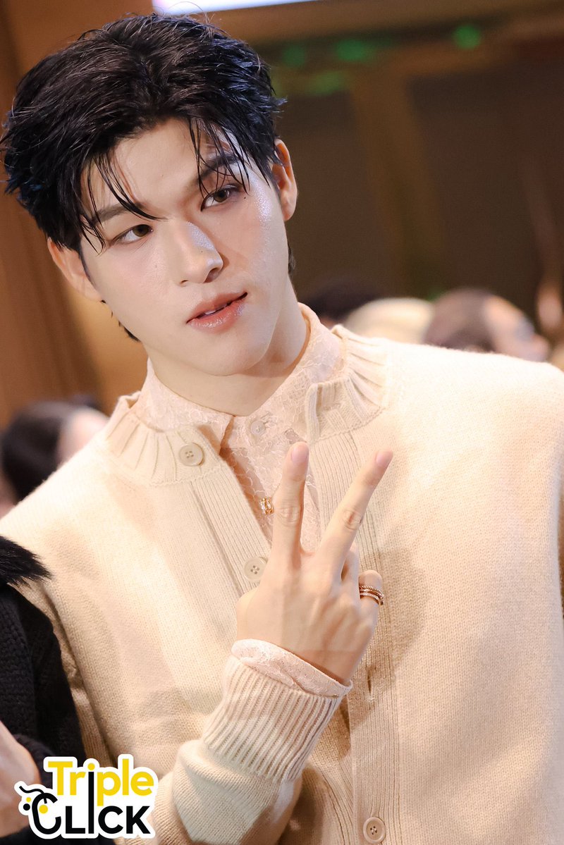 ✩⡱ 𝙘𝙤𝙩𝙩𝙤𝙣 𝙘𝙡𝙤𝙪𝙙 ❄️🫧 (@cottonclou_d) on Twitter photo สกายหล่อมากๆ จนต้องชมเป้นสิบๆรอบเลย ㅠㅠ
พระเจ้าช่างปั้นที่สุด เครื่องหน้า ทรงผม perfect all kill
SKYNANI AT MINT 25
#MchoiceMintAwards2025
#skywongravee <a href="/skywongraveee/">Wongravee Nateetorn</a> สกายหล่อมากๆ จนต้องชมเป้นสิบๆรอบเลย ㅠㅠ
พระเจ้าช่างปั้นที่สุด เครื่องหน้า ทรงผม perfect all kill
SKYNANI AT MINT 25
#MchoiceMintAwards2025
#skywongravee <a href="/skywongraveee/">Wongravee Nateetorn</a>