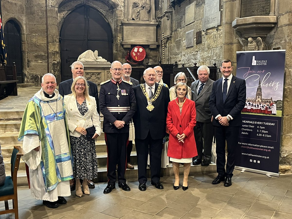 A wonderful Eucharist Service <a href="/HalifaxMinster/">Halifax Minster</a> on the 3rd Anniversary of the Accession of King Charles III with the Mayor of Calderdale. Thank you to five of my Calderdale DLs for joining us.