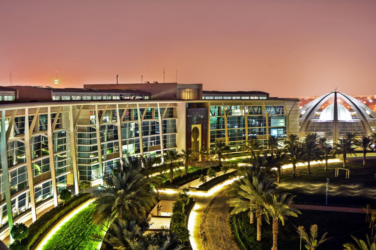 Alfaisal University tweet media