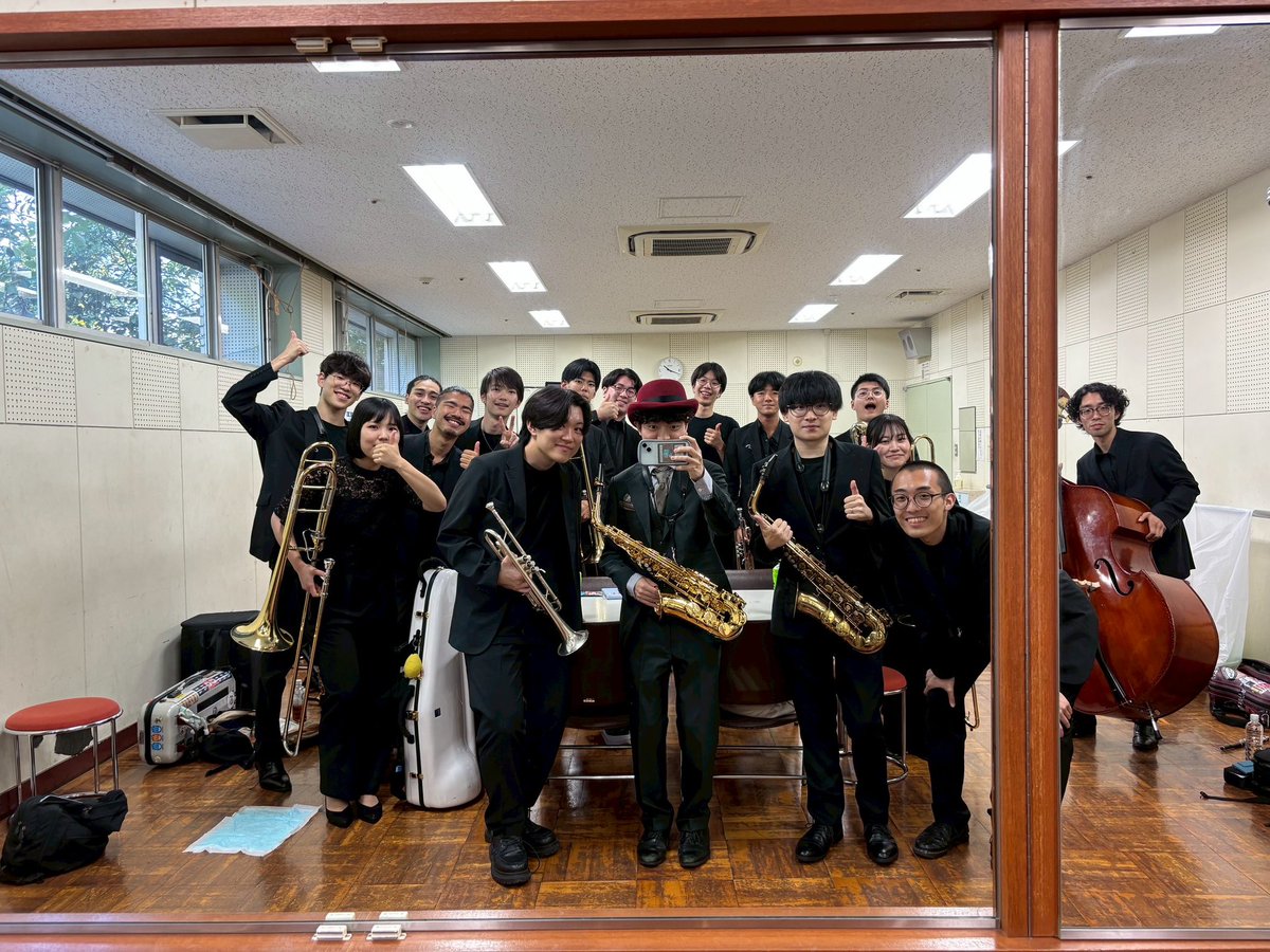 newtidejazz's tweet photo. ✨終演しました✨

第19回昭和の森音楽祭、第2部にてニュータイドが演奏させていただきました！

今回ははじめて聴いてくださった方々もたくさんいらっしゃいました！我々の音楽をお楽しみいただけたでしょうか？

お越しくださった皆さま、ありがとうございました！ https://t.co/sf1erNfTqs