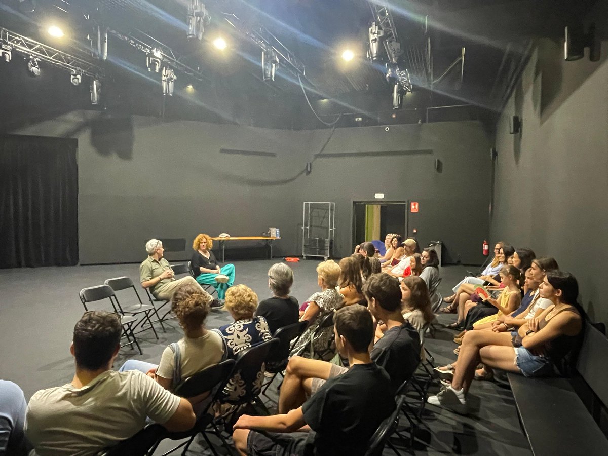 😈😇 Pastorets i pastoretes amb l'assemblea d'avui comencem temporada 2025/26!
La trobada amb direcció dona el tret de sortida. 
Primer assaig dimarts 9 setembre