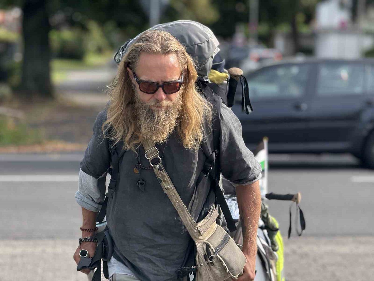 🔴 Norveç’ten Gazze’ye yürüyen Kim: 

Herkes Filistin halkı için en azından bir şey yapmalı