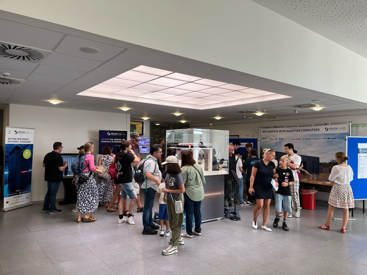 #TagDerNeugier is in full swing. Our buildings are very well visited. We’re thrilled! 🤩☀️