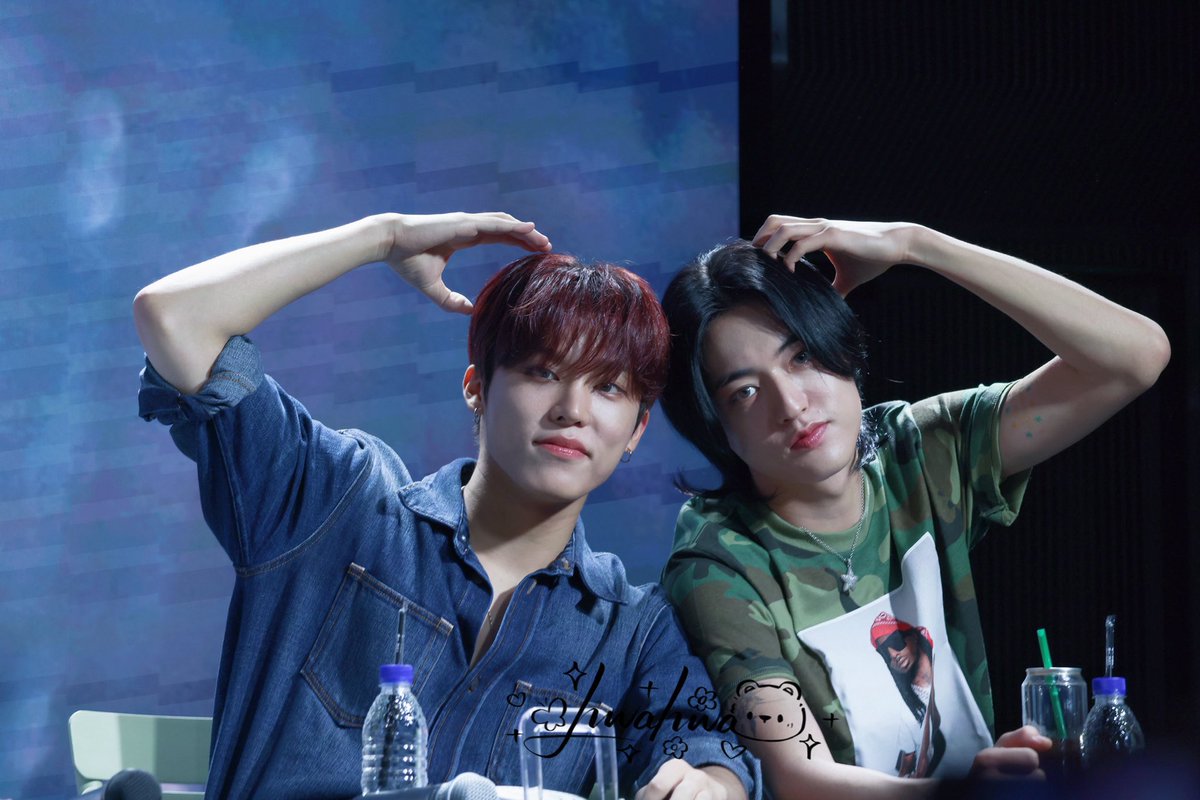 250907 YGselect 

뭐야!!!😍😍😍

#ハルト #하루토 #HARUTO 
#ジョンウ #박정우 #PARKJEONGWOO
#트레저 #TREASURE