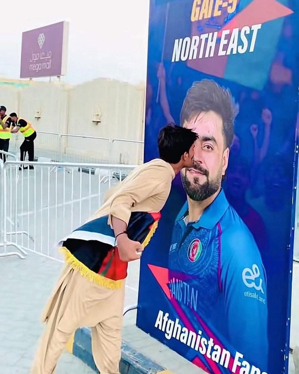 nabiullah_shams's tweet photo. دنن ورځی غوره انځور
اکاونټ درسره فالوو کړی مننه❣️
#Cricket #rashidkhan #wiew https://t.co/i9gZN0oLtI
