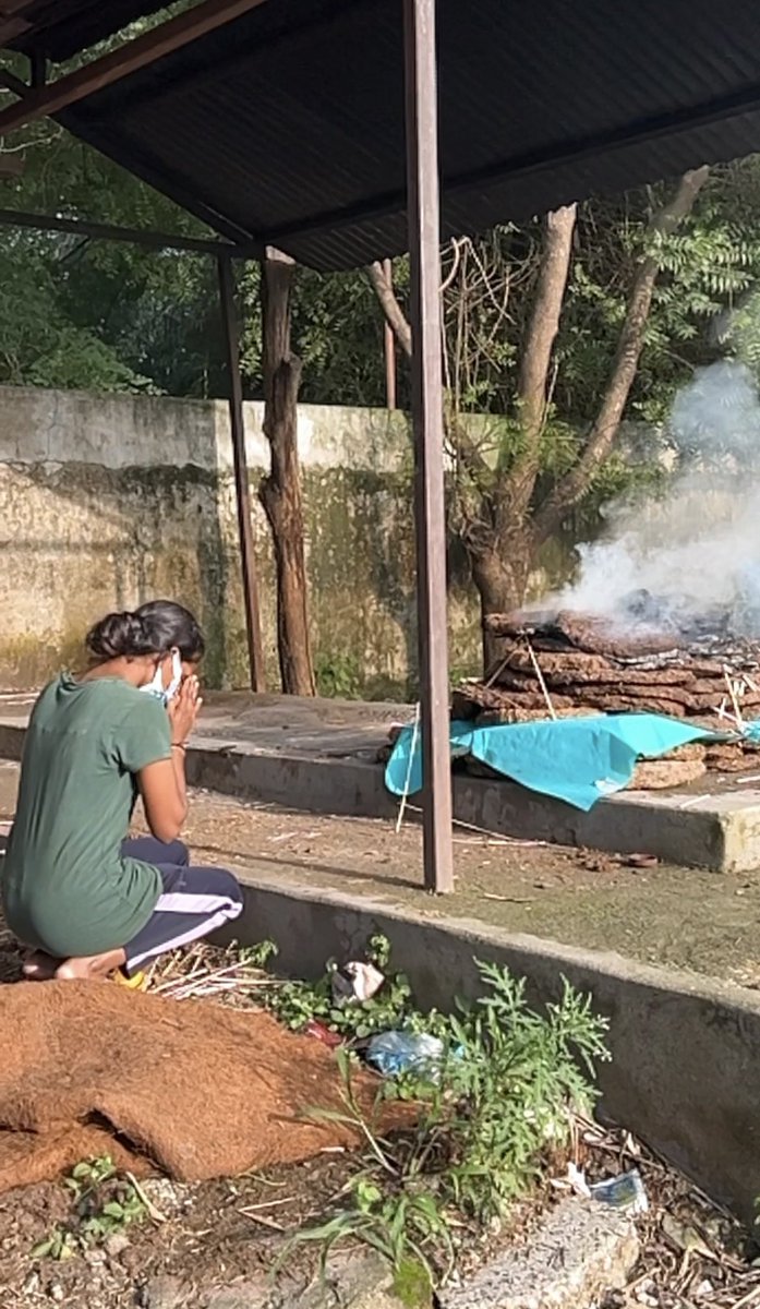 dogitization's tweet image. @narendramodi 
बेजुबानों की हाय लेकर कोई देश पनप नहीं सकता!
काल भैरव से हम दुआ करेंगे की हर दोषी को भैरव स्वयं सजा देने उतरे!
आज एक भारतीय श्वान को पशु सेवक ने अग्नि दी और श्मशान घाट ने उस सेवक से १५०० रुपये ऐठे।
ऊपर वाले ने सब कुछ देखा!
#Dogitization