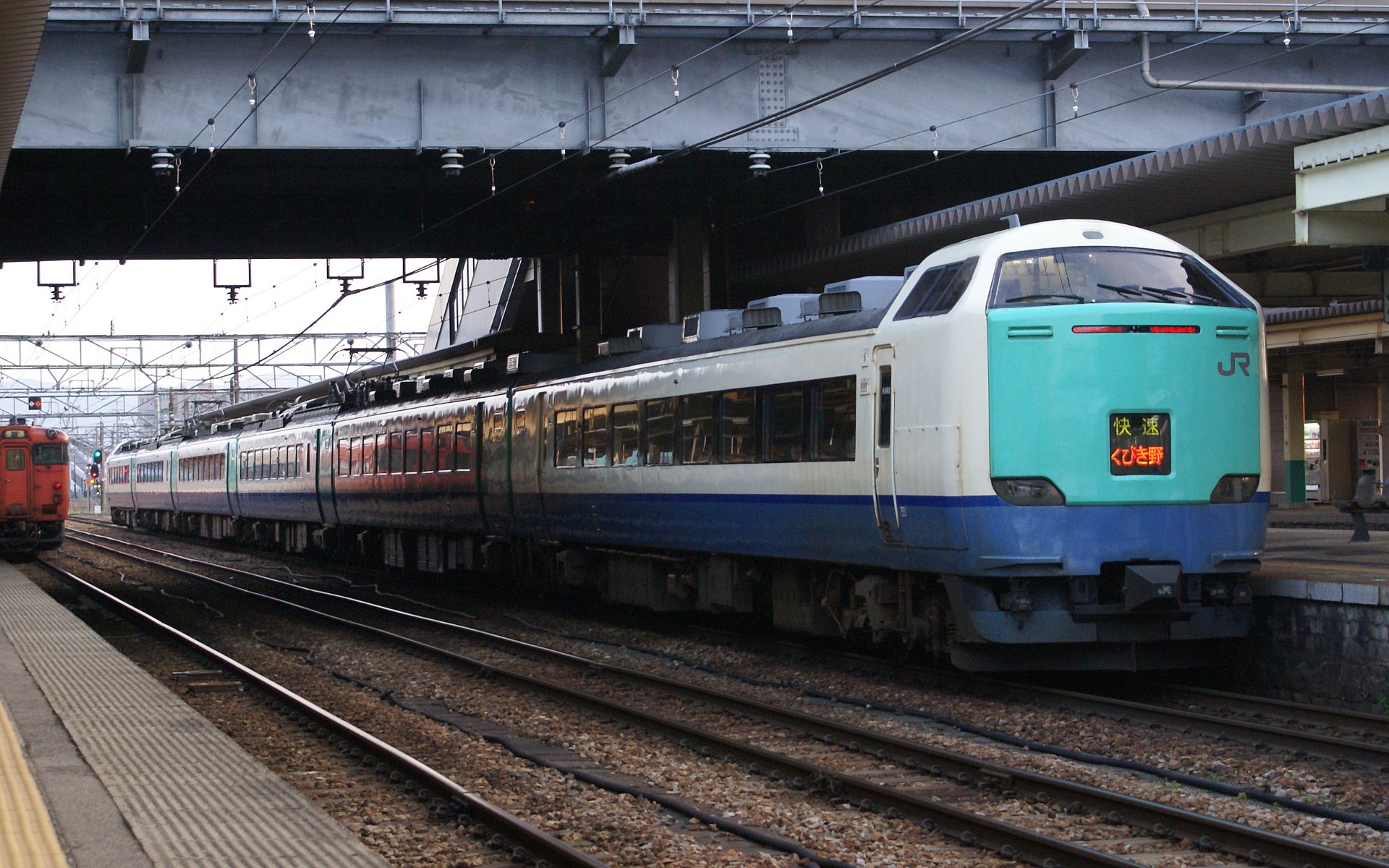 特急あじあ　客車　KTM くびきの 秩父鉄道で活躍する車両 | 秩父鉄道