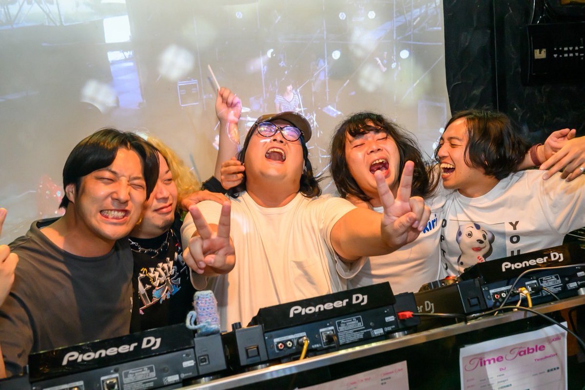 #夜猿 本当に楽しかった
2番手だったけど既に人多くて、SP GUESTの微笑坦々、80KIDZが最高のプレイされたあとも最後まで盛り上がってた
来てくれた沢山の皆さんありがとうございました！！