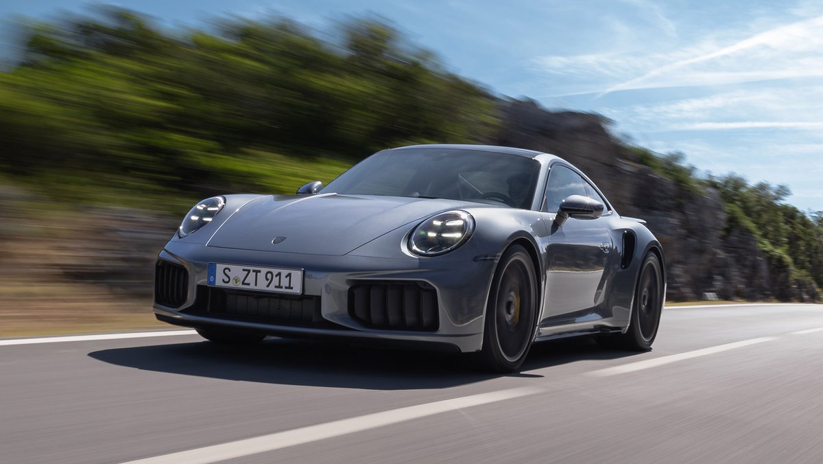 Nieuw artikel: Hybride 911 Turbo S is de krachtigste 911 ooit! [Video] autoblog.nl/nieuws/hybride…