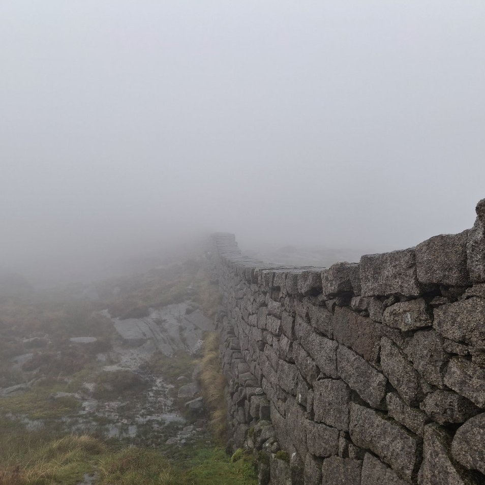 AmorphusCloud's tweet photo. They say that there is no such thing as bad weather - just badly dressed/prepared people.
Today's walk tested that notion as the rain was indeed insane - and I did come off the hills slightly damp - however I did travel prepared!
#Walking #MountainsOfMourne #Hiking https://t.co/3oXRkJgbGB