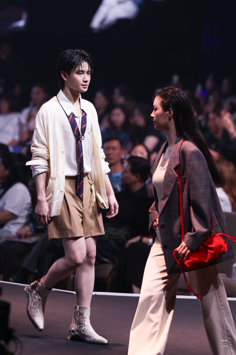 about_thai's tweet image. หล่อจริง ☺️🇹🇭

#THAIchayanon #SYSTEM

THAI BUS at System&apos;s fashion show in Mchoice &amp;amp; Mint Awards 2025 🍂

#MchoiceMintAwards2025xBUS  
#BUSbecauseofyouishine
