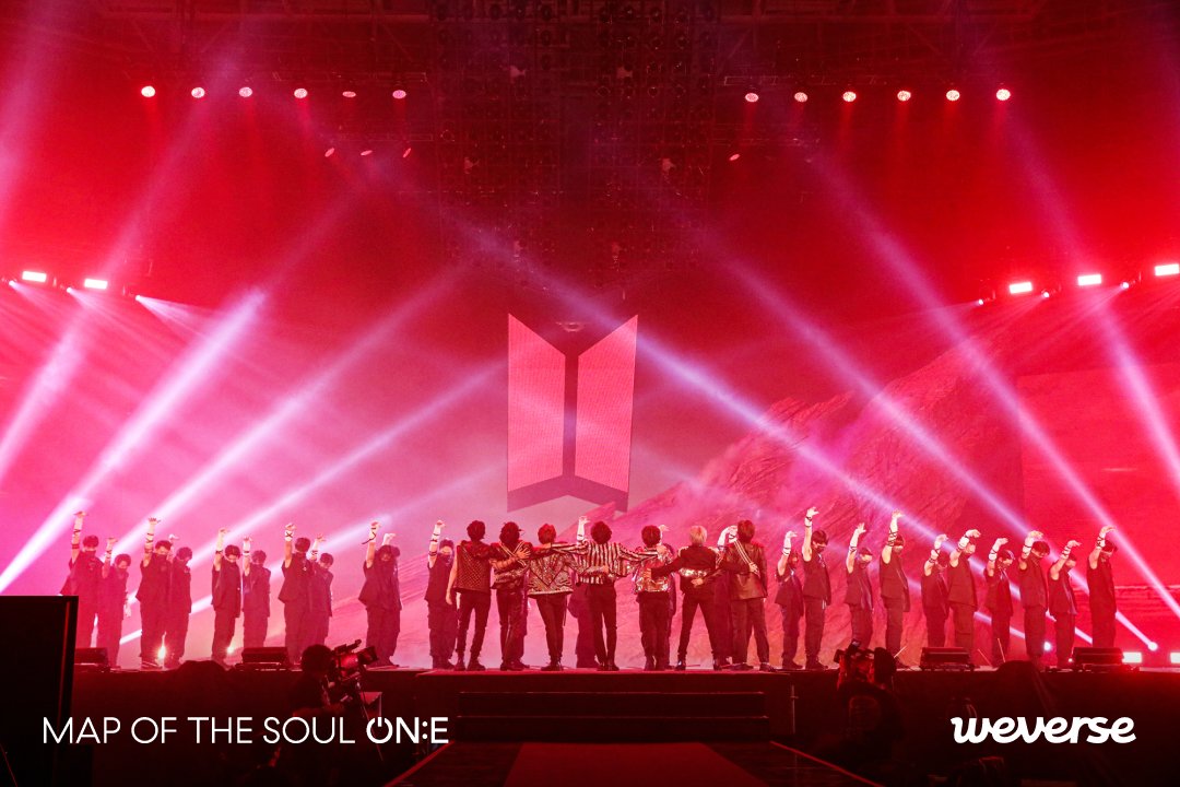 BTSAnswerBr's tweet photo. 📸 Fotos oficiais do #BTS para o VOD do concerto 'MAP OF THE SOUL ON: E'! 😍💜
#MapOfTheSoulONE #BTSARMY https://t.co/ZtlCrNGcFv