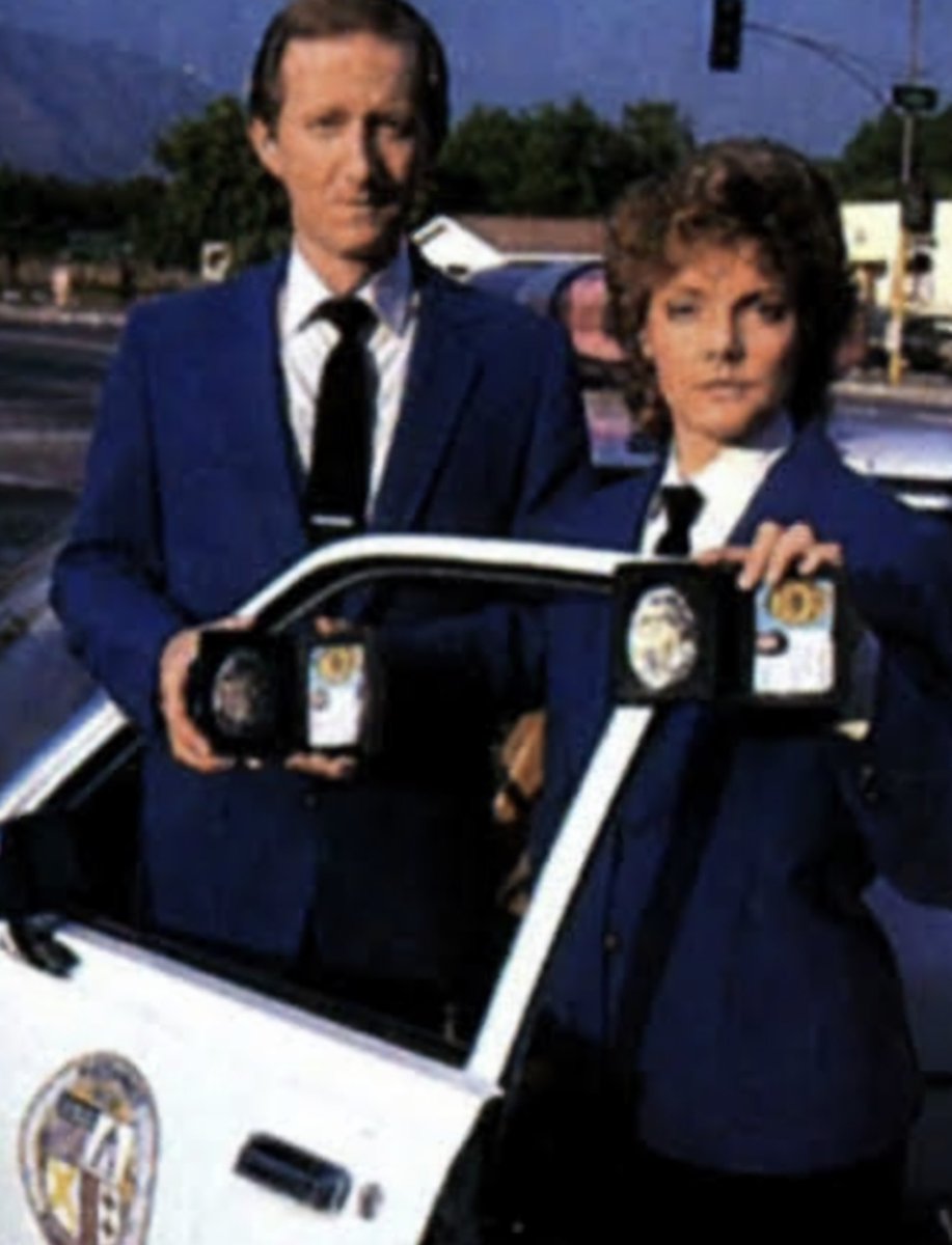 3 2 1 CONTACT
NEŞELİ MATEMATİK
"MATEMATİK DEDEKTİFLERİ"
Hatırladınız mı :))