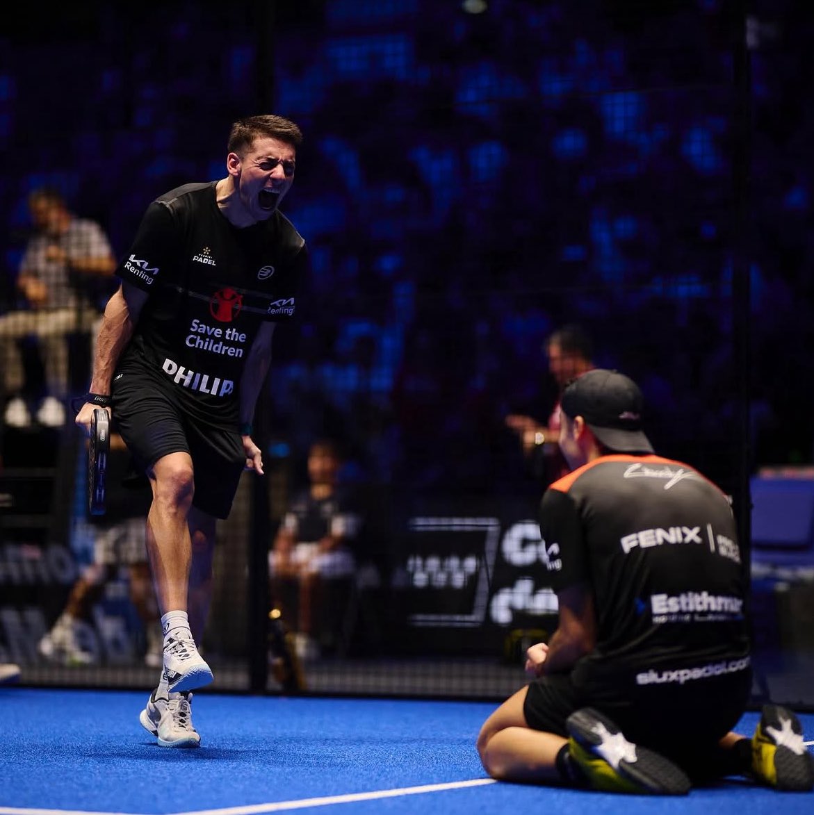 El que no vaya hoy con Di Nenno-Augsburger, que se lo haga mirar.

Por cómo ha vuelto Martín a su prime.

Por cómo ha mejorado Leo en TODO.

Por las parejas a las que han eliminado.

El final perfecto demanda levantar hoy el trofeo.

Hoy todos en la DiBurgerneta 🚌🏆

VAMOS 🇦🇷🫡