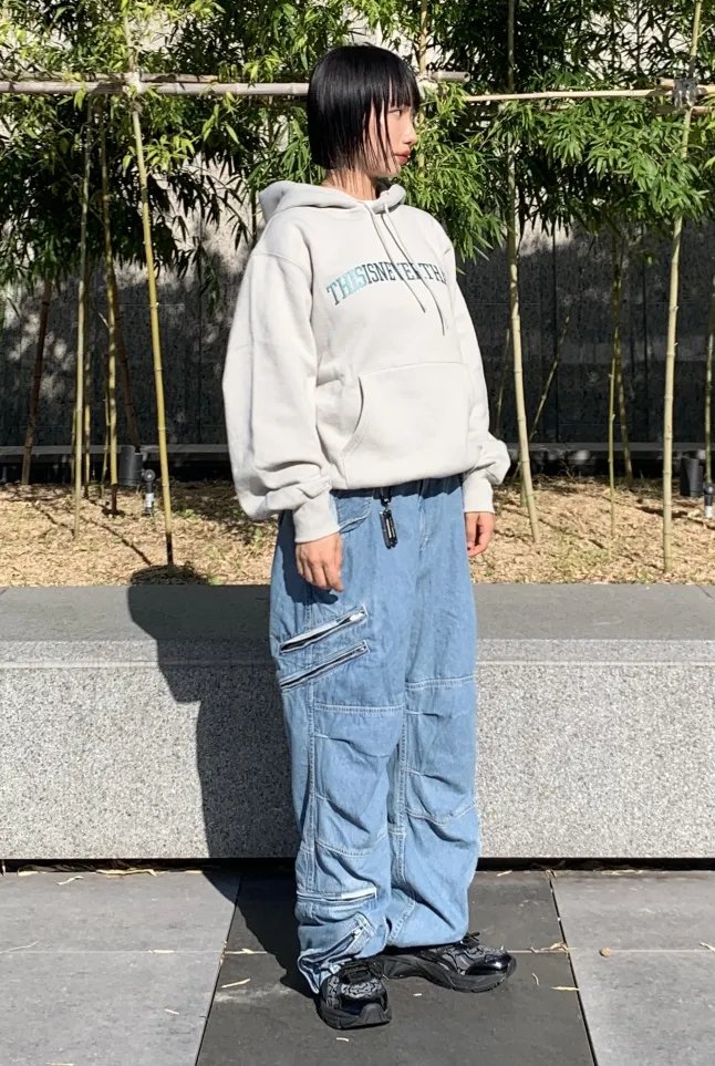ใครกำลังมองหา hoodie ผ้าดีๆ ไว้ใส่แนะนำอันนี้ของ thisisneverthat เลยค่า แบรนด์เอามาเซลล์ 30% เป็นคอลเก่าแต่ดีไซน์ใส่ได้ตลอดเลย🤗

〰️1960.- free reg!

#musinsa #พรีเกาหลี #thisisneverthat