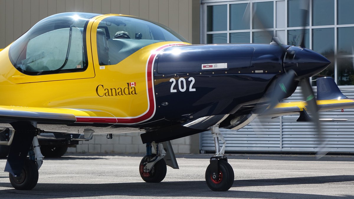 SkyAlyne's tweet photo. The newest aircraft in Canada have landed in Gatineau! The first two @GrobAircraft G 120TP / CT-102B Astra II that will be delivered to the @RCAF_ARC arrived in Gatineau, QC on Saturday afternoon, following a successful ferry flight from Germany. 1/3 https://t.co/GOBZK5hsnS