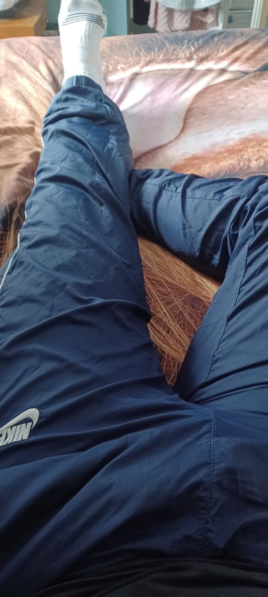 MasterA68142's tweet photo. Sunday chill time https://t.co/4KqhV1TVh2