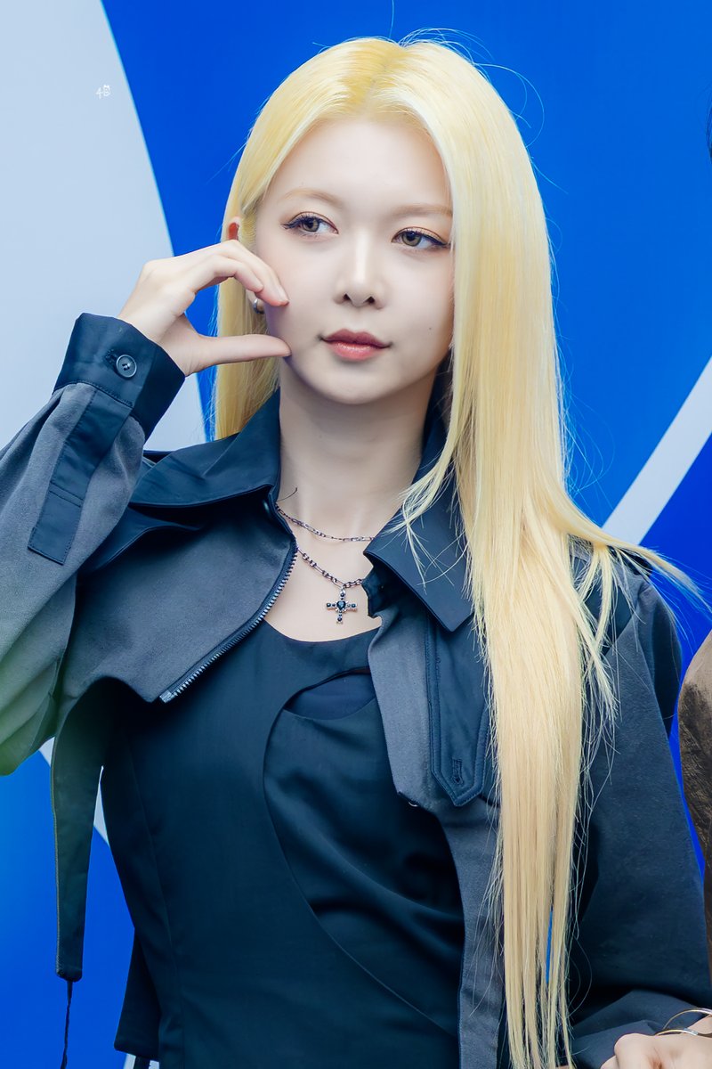 250907 
#다미 #DAMI #드림캐쳐 #Dreamcatcher