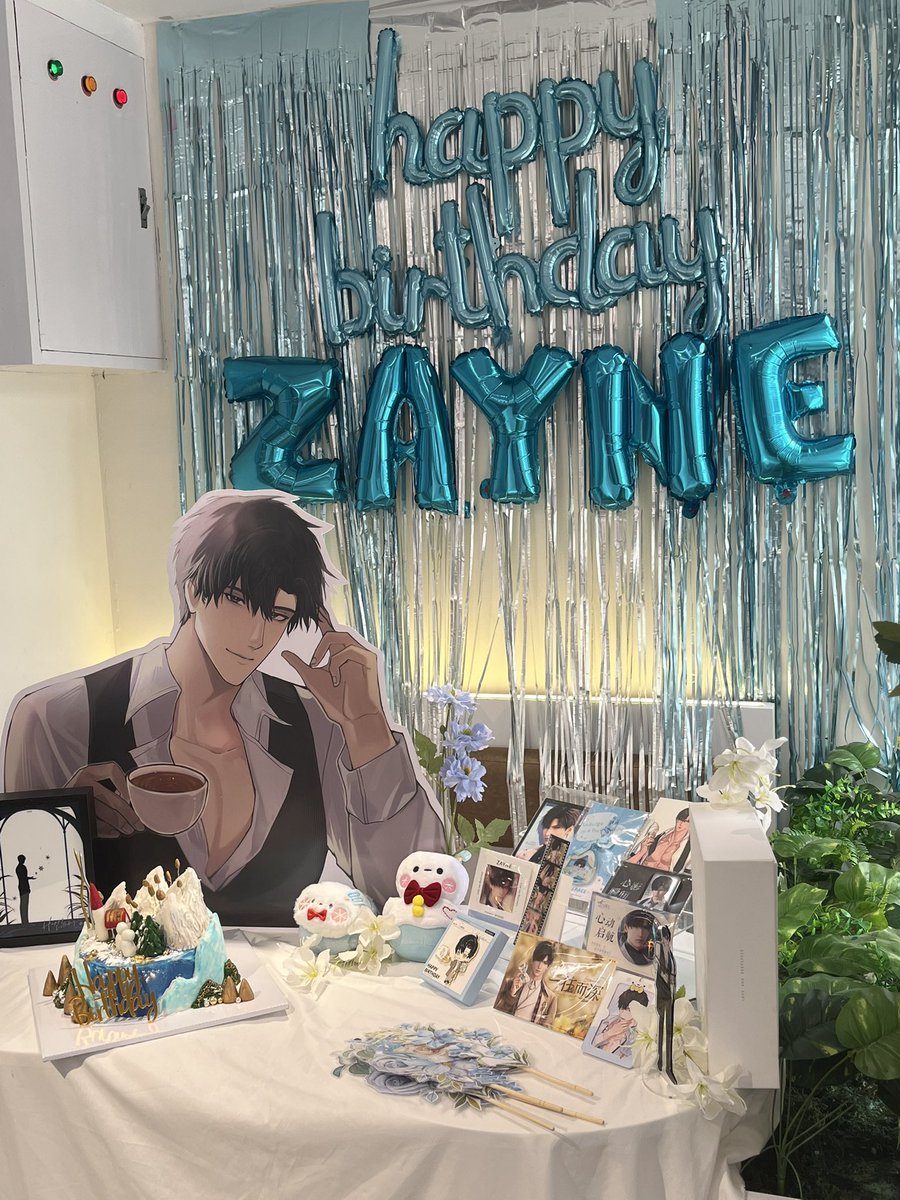 matzzsang's tweet photo. I had sooo much fun going to the events! I loooove being a fangirl sm🩵

Thank you @zayneversary @withlovezayne @SnowForZayne for the events and good times! https://t.co/WtkVBxBNsb