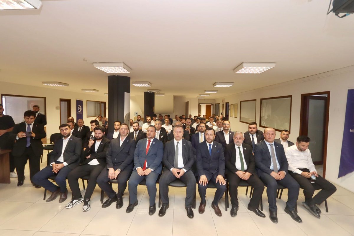 Yaz etkinliklerinde göstermiş olduğumuz başarılar dolayısıyla İl Başkanımız Nebi KAPLAN Milli Görüş Liderimiz Dr. Fatih Erbakan tarafından plaketle ödüllendirildi.
Bu ödül bizler için sadece bir onur değil; aynı zamanda yolun başında olduğumuzun da göstergesidir. 
<a href="/NebiKaplan63/">Nebi Kaplan</a>