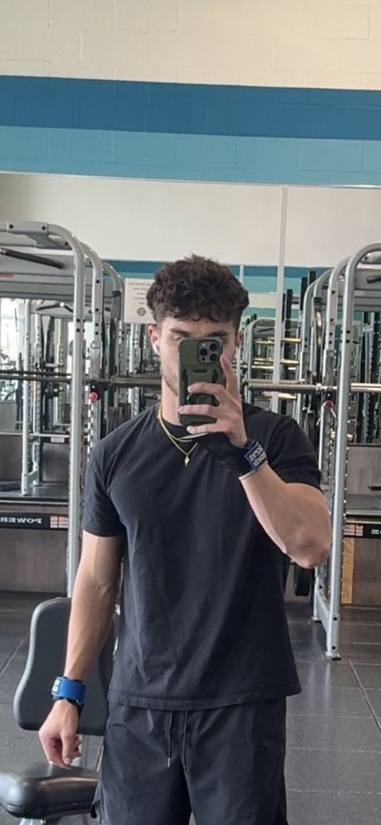 nvmitdk's tweet image. if u can’t stand me sit down