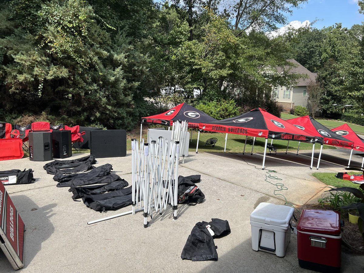 Morris Hall Tailgate tweet media