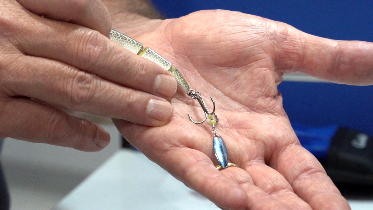 FishHandbook's tweet image. Add some flash to your moving baits with the Gamakatsu One Touch Blade for Treble Hooks!

#GamakatsuUSA #OneTouchBlade #Hooks #FishingHooks