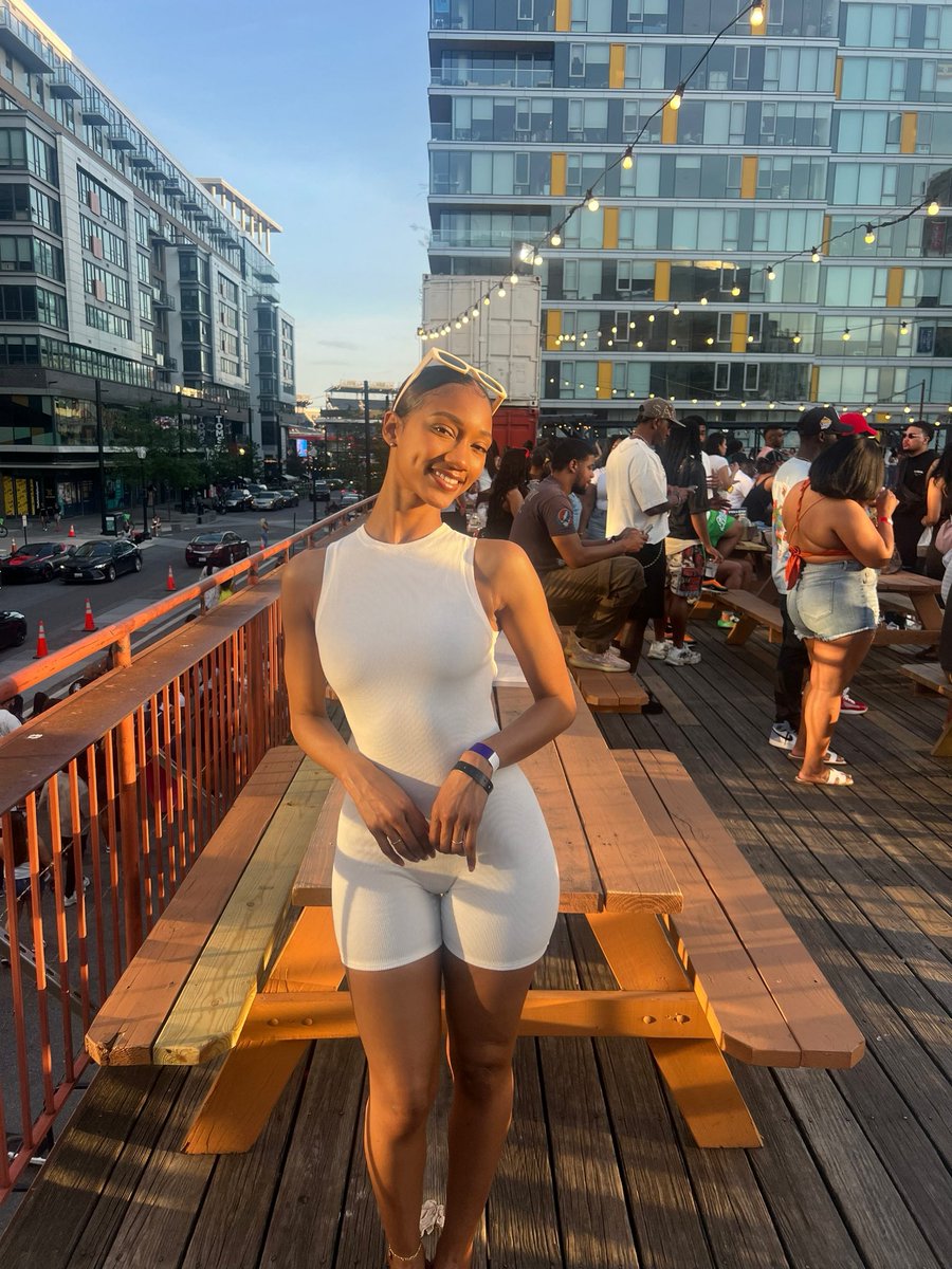 Before the sun goes down 🥰
