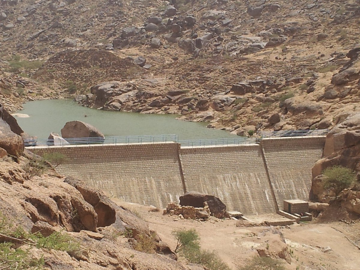 AliAalhrazi's tweet photo. #الصندوق كقصة أمل تُروى... وأثر يبقى
 ما يصنعه الصندوق الاجتماعي للتنمية يعلّمنا أن "التنمية ليست مشروعًا يُنجَز، بل قصة أمل تُروى، وأثر يبقى، وإلهام يزهر مع كل جيل جديد".
حاجز مياه الأحساء عزلة الرحبة مديرية ناطع محافظة البيضاء .
#اليمن_يحتاج_التنمية
#الصندوق_حكاية_تنمية. https://t.co/Q99kQ63mMc