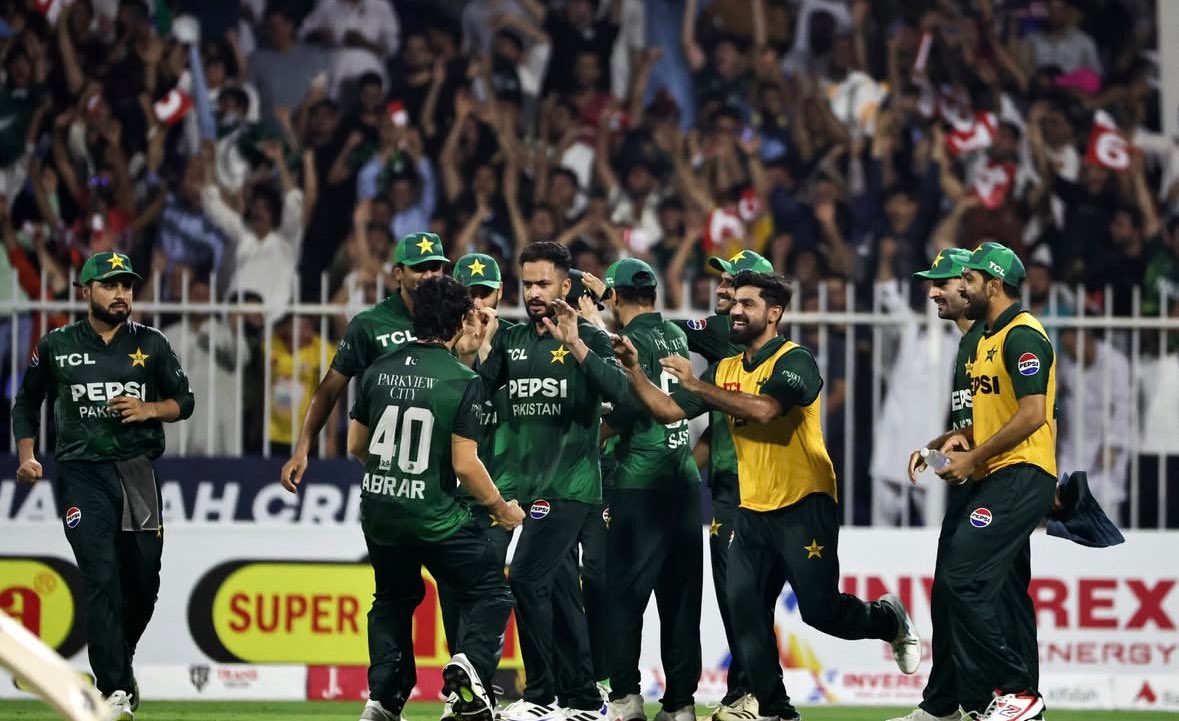 WHAT A WIN! Brilliant team performance. And <a href="/mnawaz94/">Muhammad Nawaz</a> is chief for a reason. #PakistanZindabad