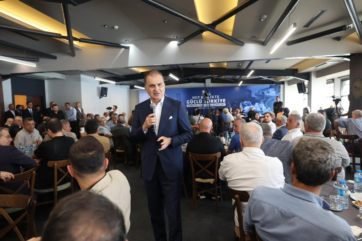 Türkiye Yüzyılı Buluşmaları vesilesiyle bulunduğumuz #Kocaeli’nde Sivil Toplum Kuruluşu temsilcileriyle bir araya geldik. 

Hep Birlikte Güçlü Türkiye 🇹🇷