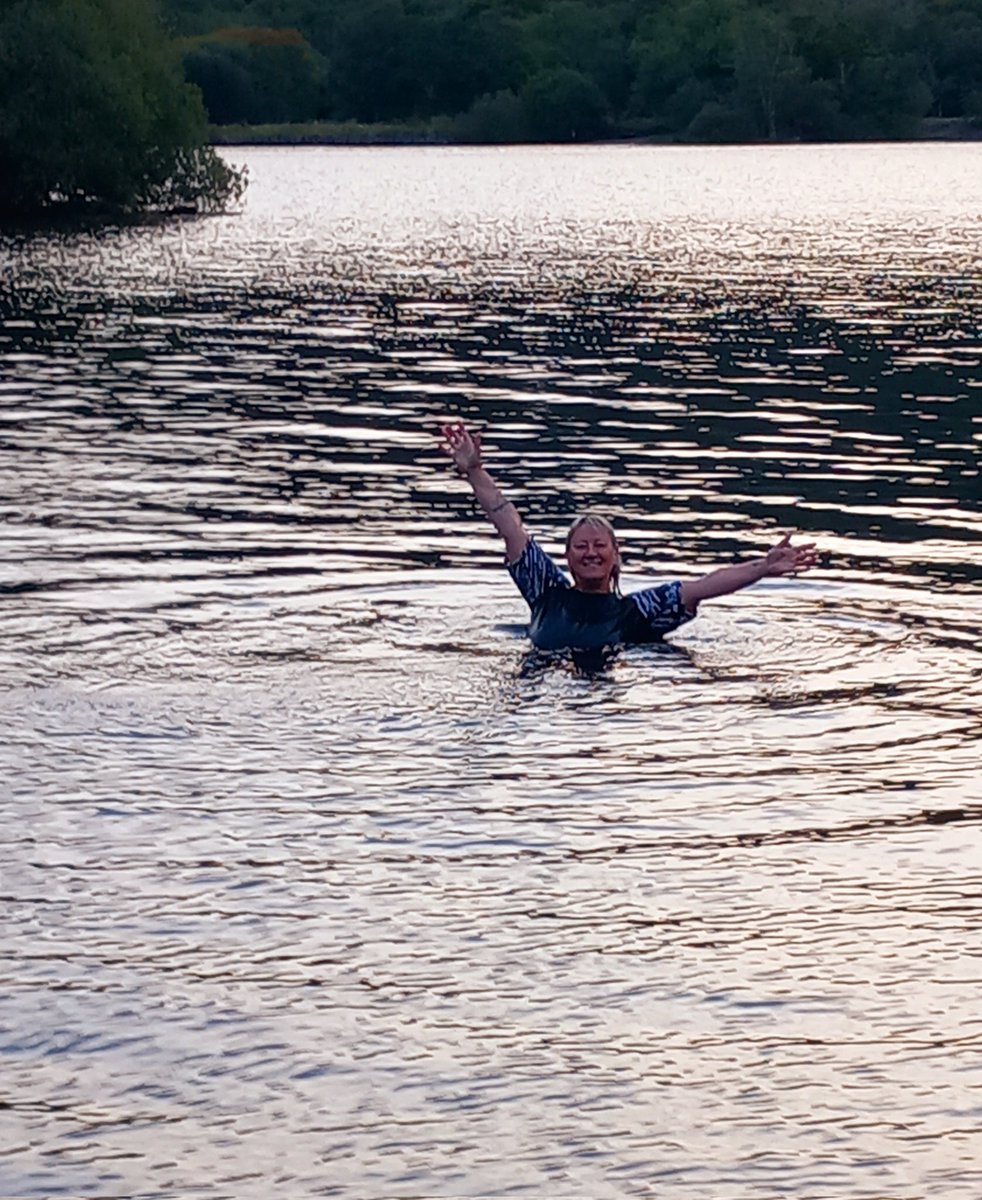 welshfreak's tweet image. We did #LakeSwimming again...makes me feel great 🤟 #FreeSwim #OpenSwim 🏊‍♂️ ❣️ @fionagreenly