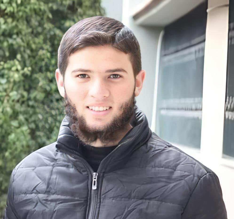 ŞEHİDİMİZ VAR!

Hem hafız hem de hiç bir kaza namazı olmayan (sahib-i tertib) nur yüzlü kahraman mücahid, Muhammed Mecit kardeşimiz Gazze’de şehid düştü. 🇵🇸

Bir hilâl uğruna yâ Rab! Ne güneşler batıyor..