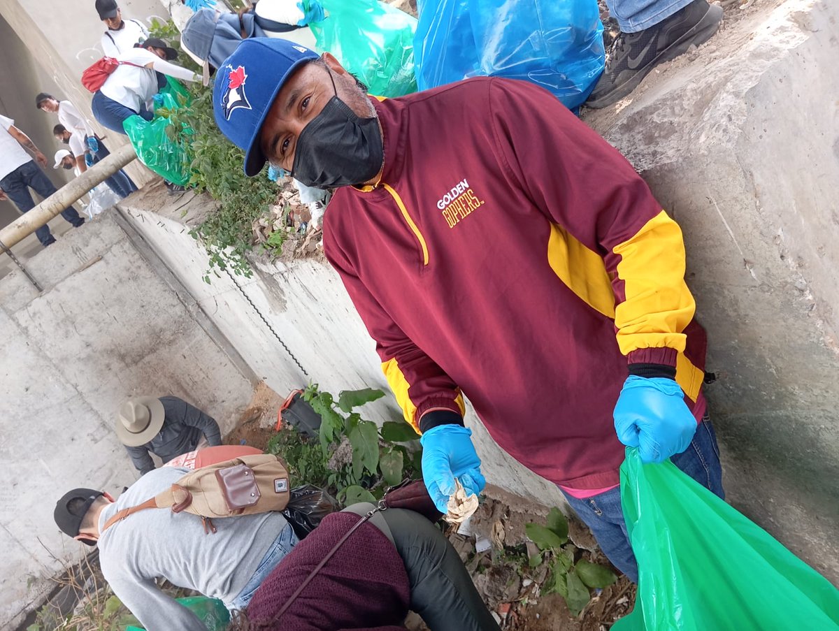 interteban's tweet image. Dominguito Limpio en Ecatepunk 

Bendecido fin de semana! 🙏🏻🤗🤟🏽