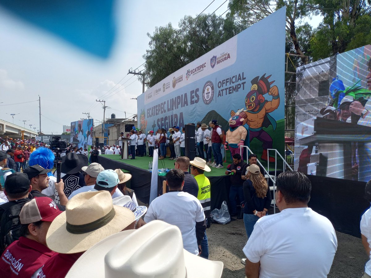 interteban's tweet image. Dominguito Limpio en Ecatepunk 

Bendecido fin de semana! 🙏🏻🤗🤟🏽