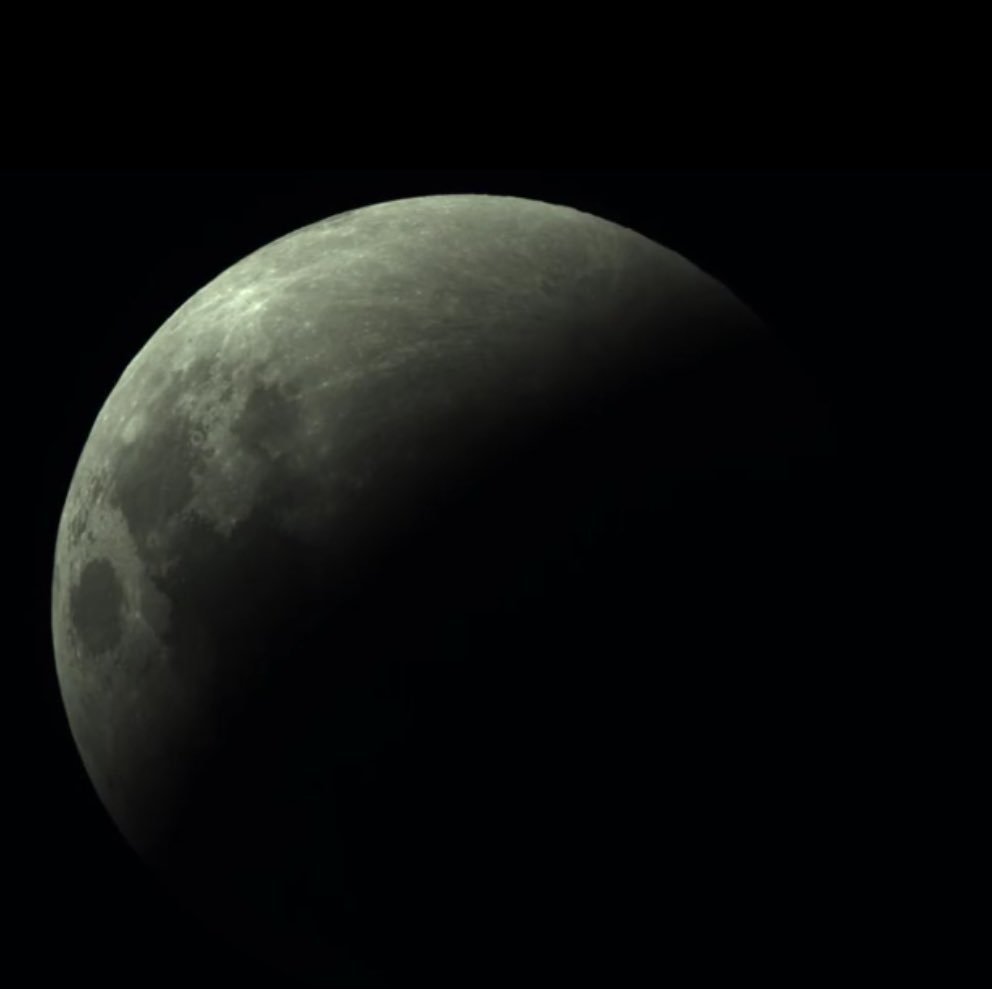 الفارق فقط دقائق… سبحانك يارب سبحانك يارب العالمين سبحان الله وبحمده سبحان الله العظيم