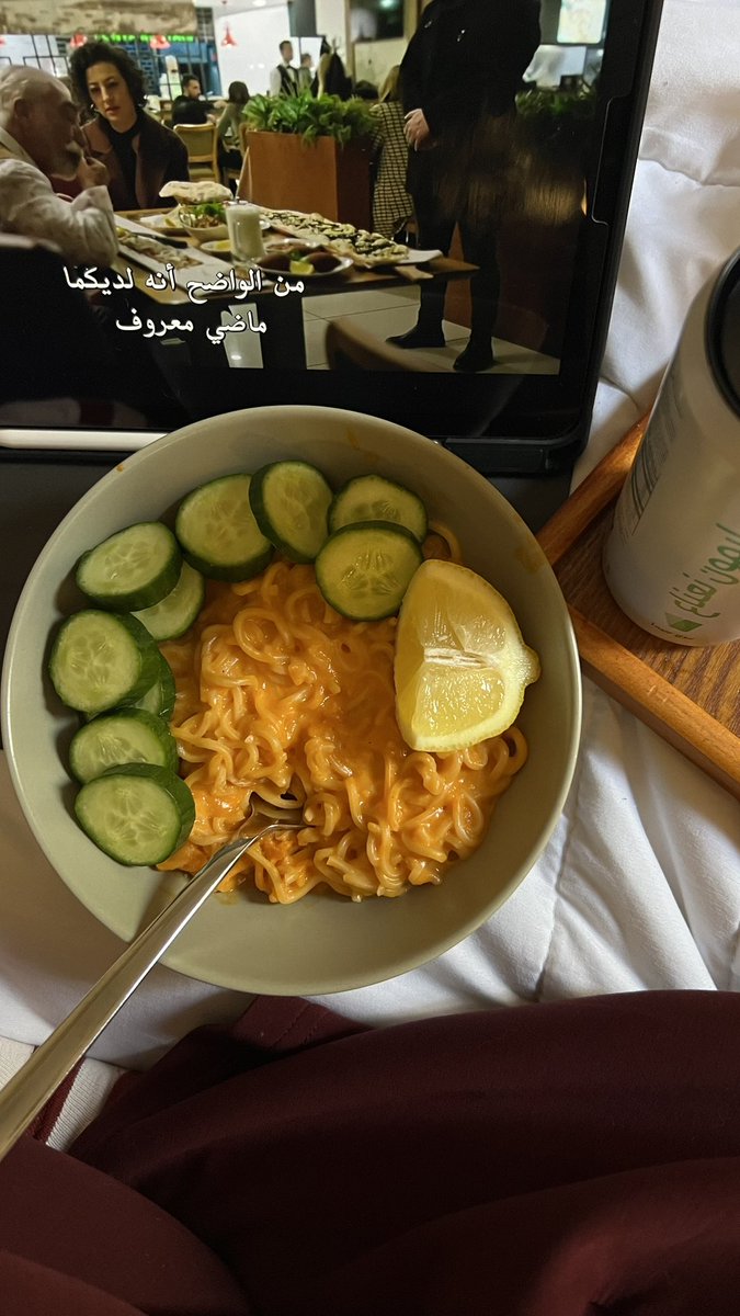 Random 🌱🍋‍🟩🕯️🍜