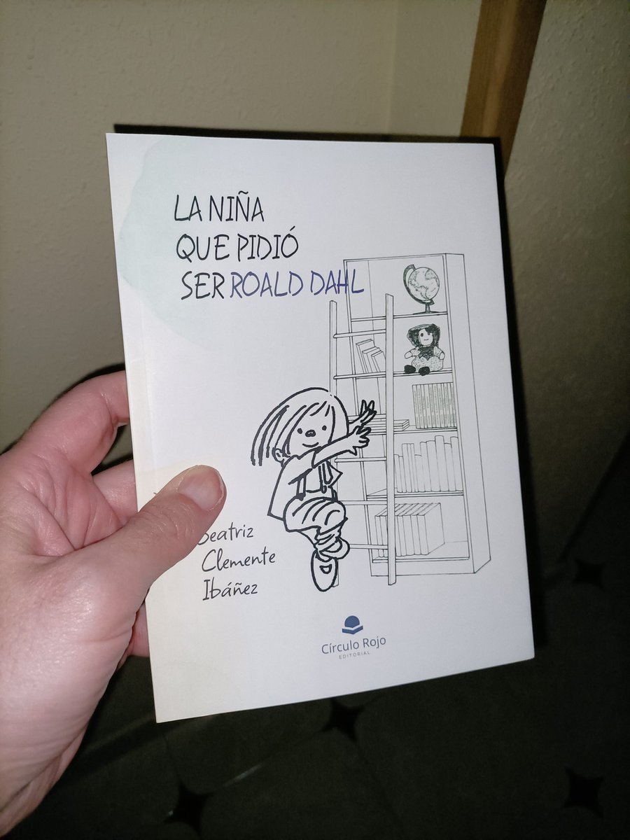 VivaEl7_ARTE's tweet image. #PreguntaLectora
#HayQueLeer
#LecturaRecomendada 
#LaNiñaQuePidióSerRoaldDahl
Con este precioso relato: LA NIÑA QUE PIDIÓ SER ROALD DAHL de @biclementine "Cuco" homenaje al británico-noruego.