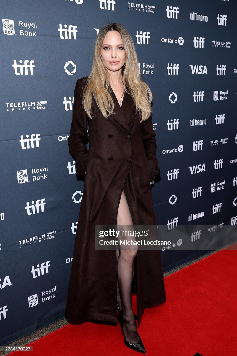 jolieculture's tweet image. PRA SEMPRE SENHORA SMITH